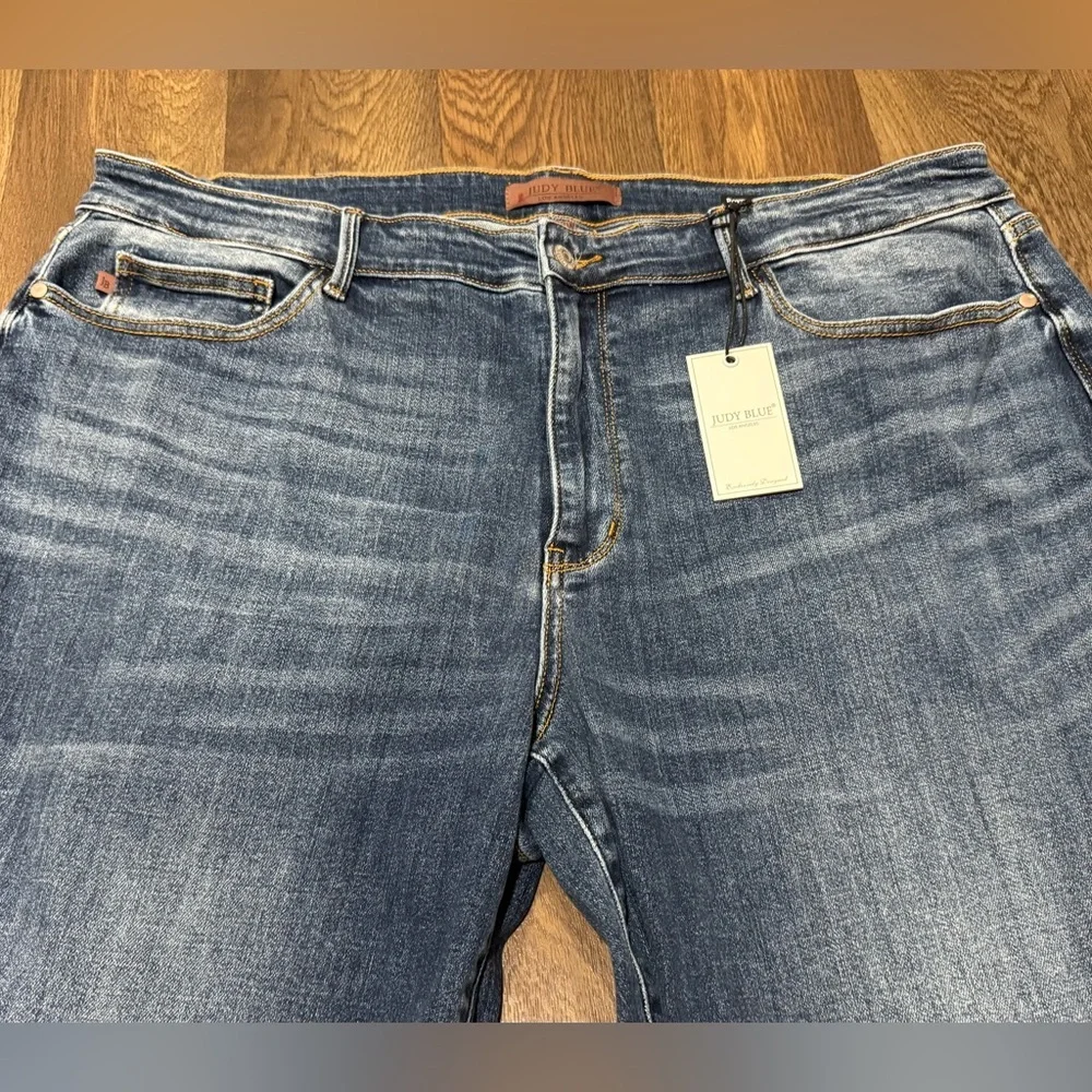 Judy Blue Mid-Rise Boyfriend Crop Cuffed Jeans Dark Wash Size 22W NEW Stretch - Picture 6 of 11